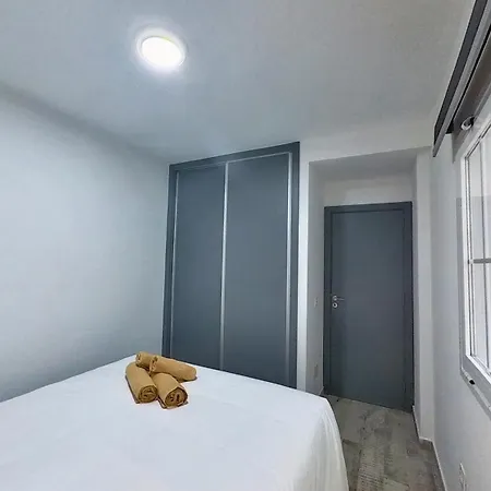 Oscar Urban Apartment *