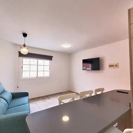 Oscar Urban Puerto del Rosario (Fuerteventura)